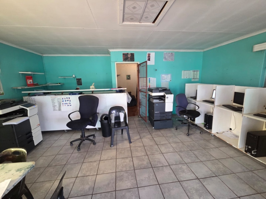3 Bedroom Property for Sale in Lourierpark Free State